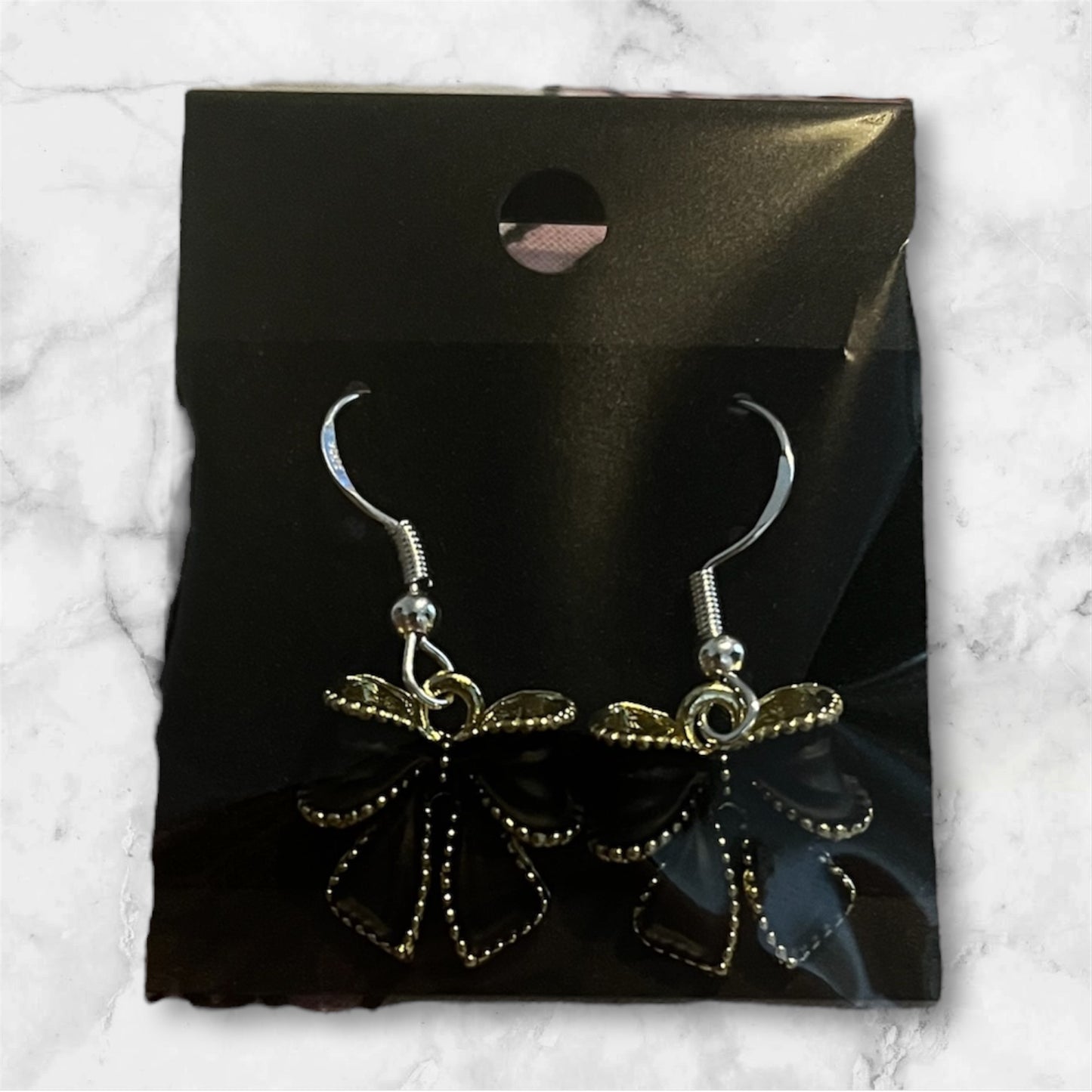 Bow earrings